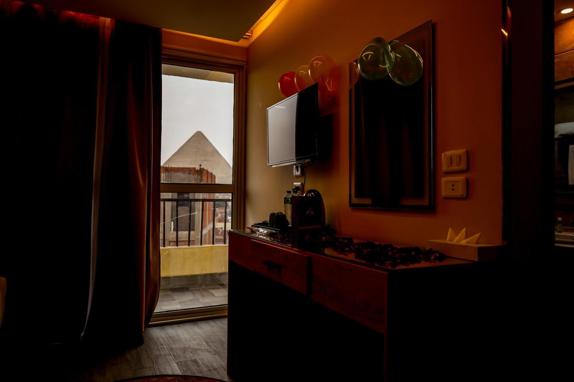 Pyramids Hotel Kafrat al Jabal Exterior foto